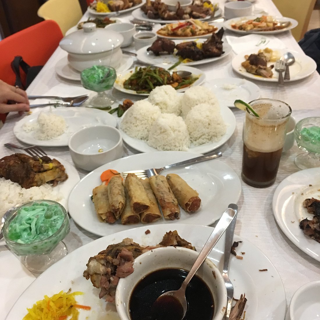 The Aristocrat Banawe — restaurant