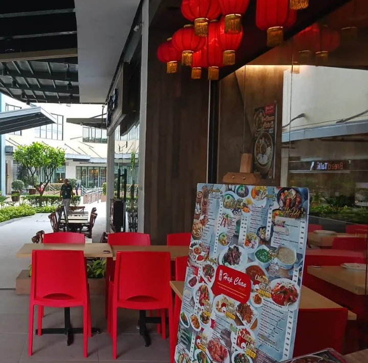 Hap Chan U P Town Center restaurant in Quezon City - exterior view and dining atmosphere