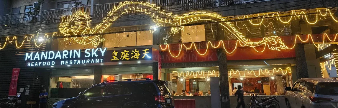 Mandarin Sky Banawe restaurant in Quezon City - exterior view and dining atmosphere