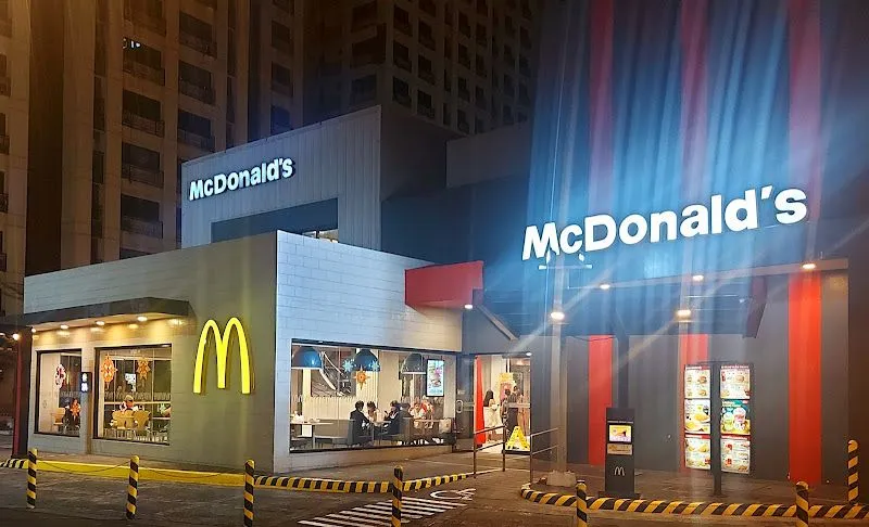 Bizu Patisserie & Cafe - Robinsons Magnolia