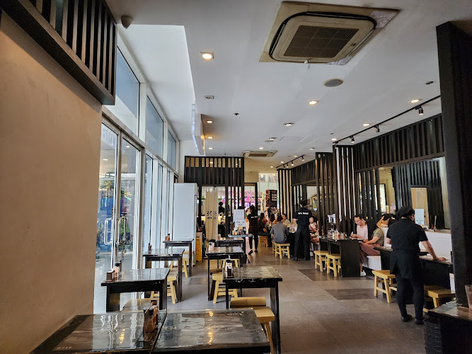 Black Scoop Café Maginhawa restaurant in Quezon City - exterior view and dining atmosphere