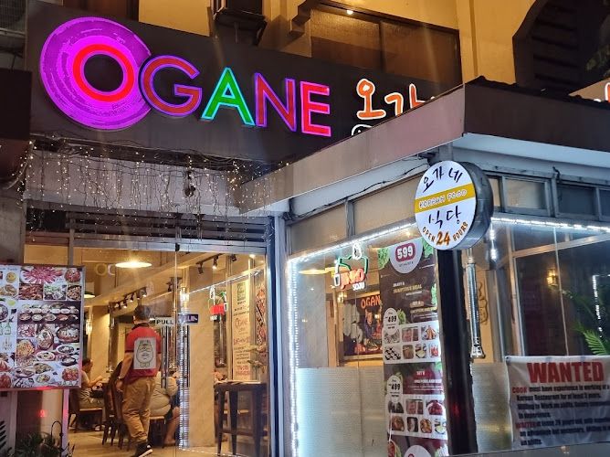 Crab N Crew restaurant in Quezon City - exterior view and dining atmosphere