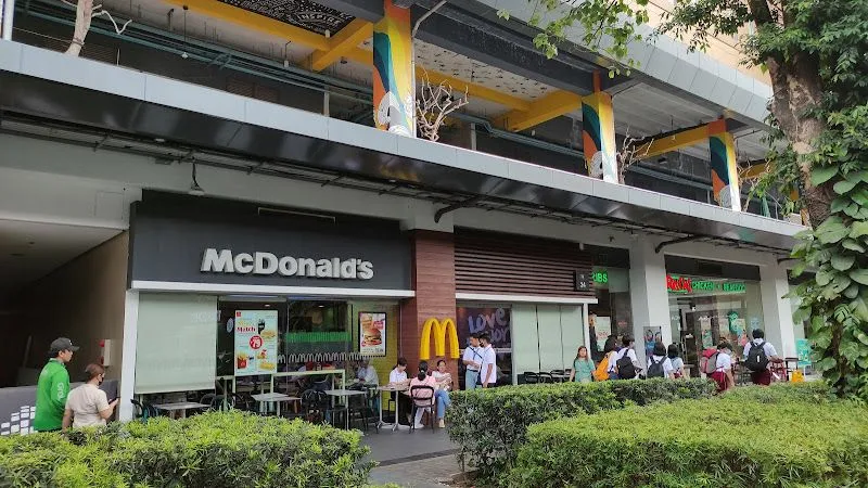 Food Court - Farmers Plaza