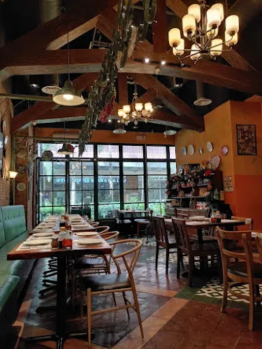 Mama Lou's Italian Kitchen