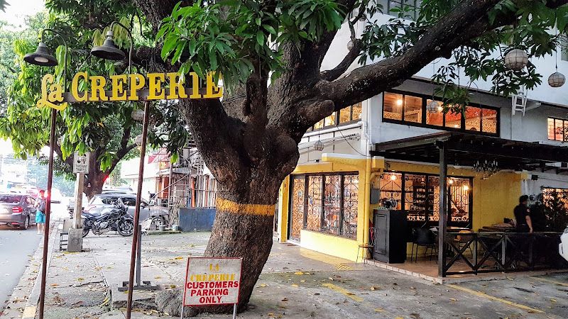 Maxs Restaurant E Rodriguez Sr Ave New Manila restaurant in Quezon City - exterior view and dining atmosphere