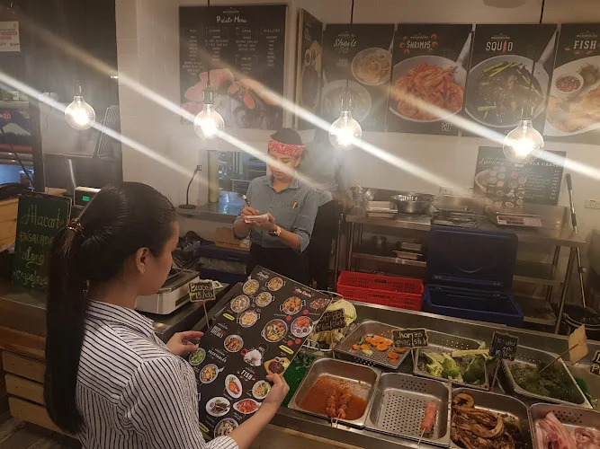 Seafood & Ribs Warehouse Restaurant