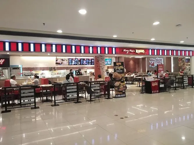 Starbucks UP Town Center