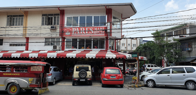 The Original Pares Mami House Retiro restaurant in Quezon City - exterior view and dining atmosphere