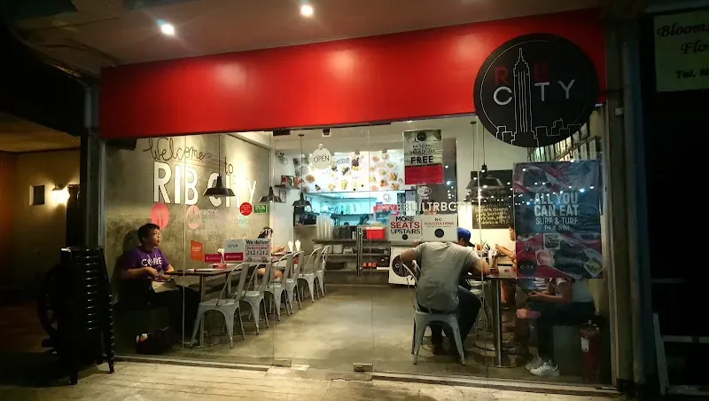 Red Planet Quezon City Timog restaurant in Quezon City
