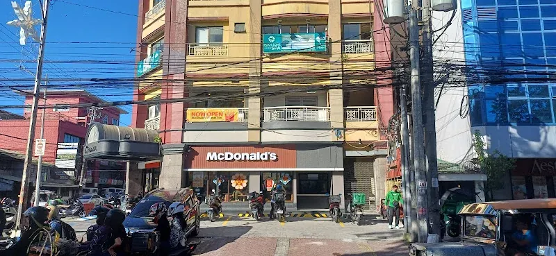 Mcdonalds restaurant in Quezon City