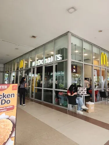 Mcdonalds restaurant in Quezon City