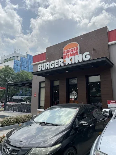 Burger King Welcome Rotonda Drive Thru restaurant in Quezon City