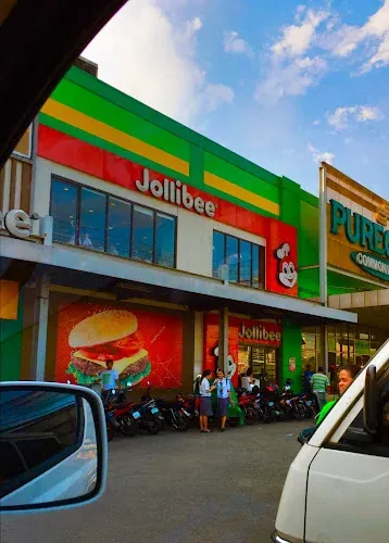 Jollibee Puregold Commonwealth restaurant in Quezon City