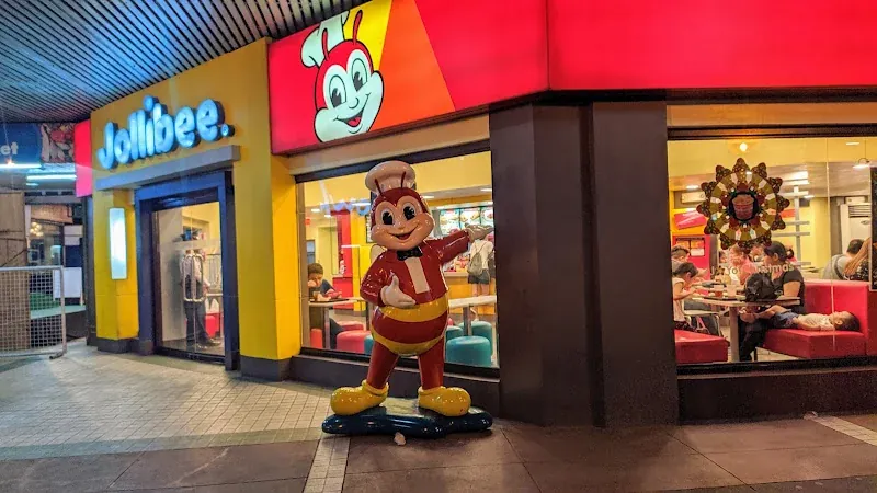 Jollibee Farmers Market restaurant in Quezon City