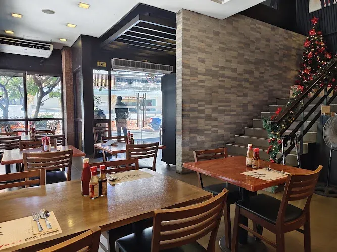 Maxs Restaurant E Rodriguez Sr Ave New Manila restaurant in Quezon City